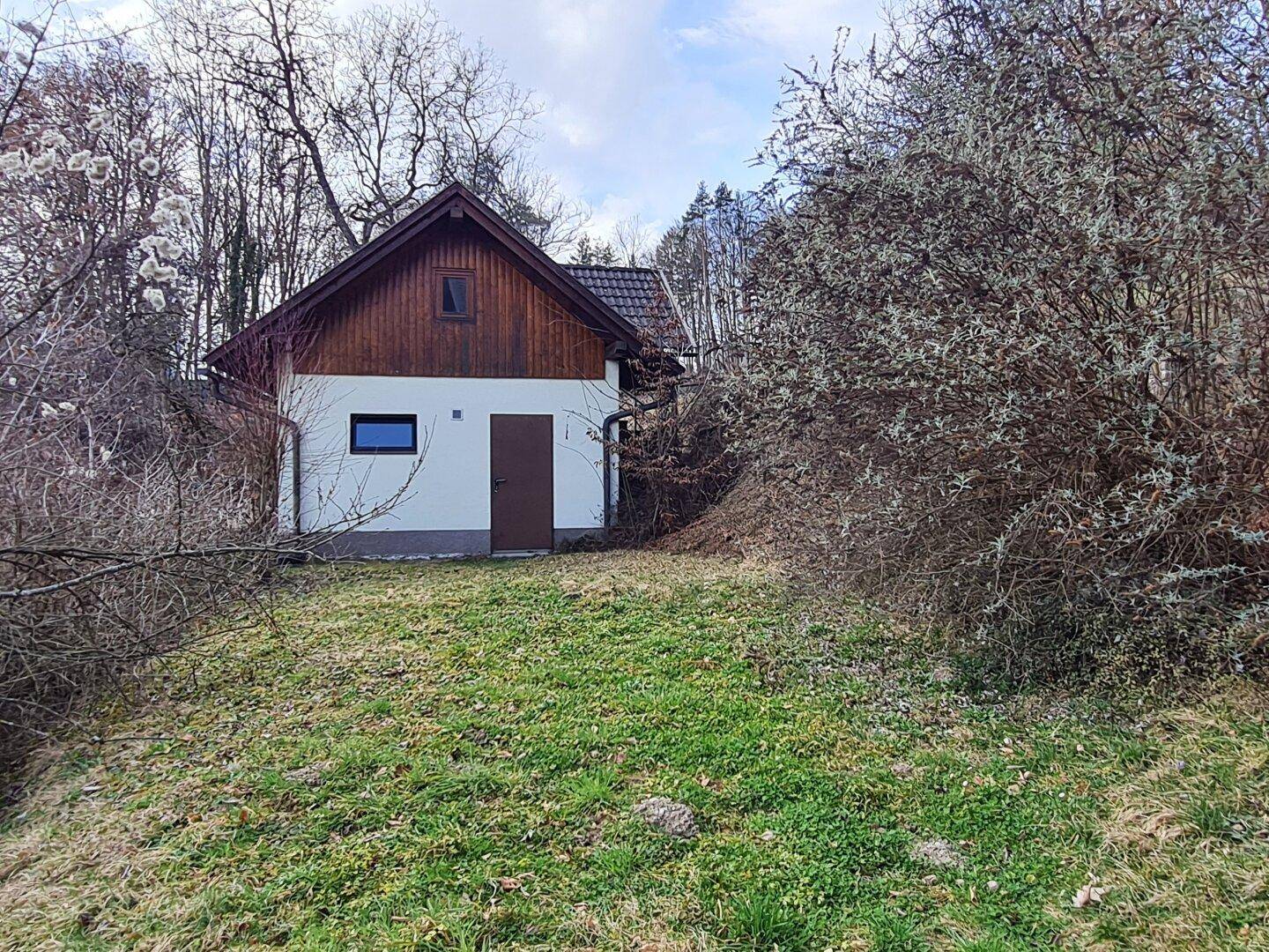 Nebengebäude / Garage