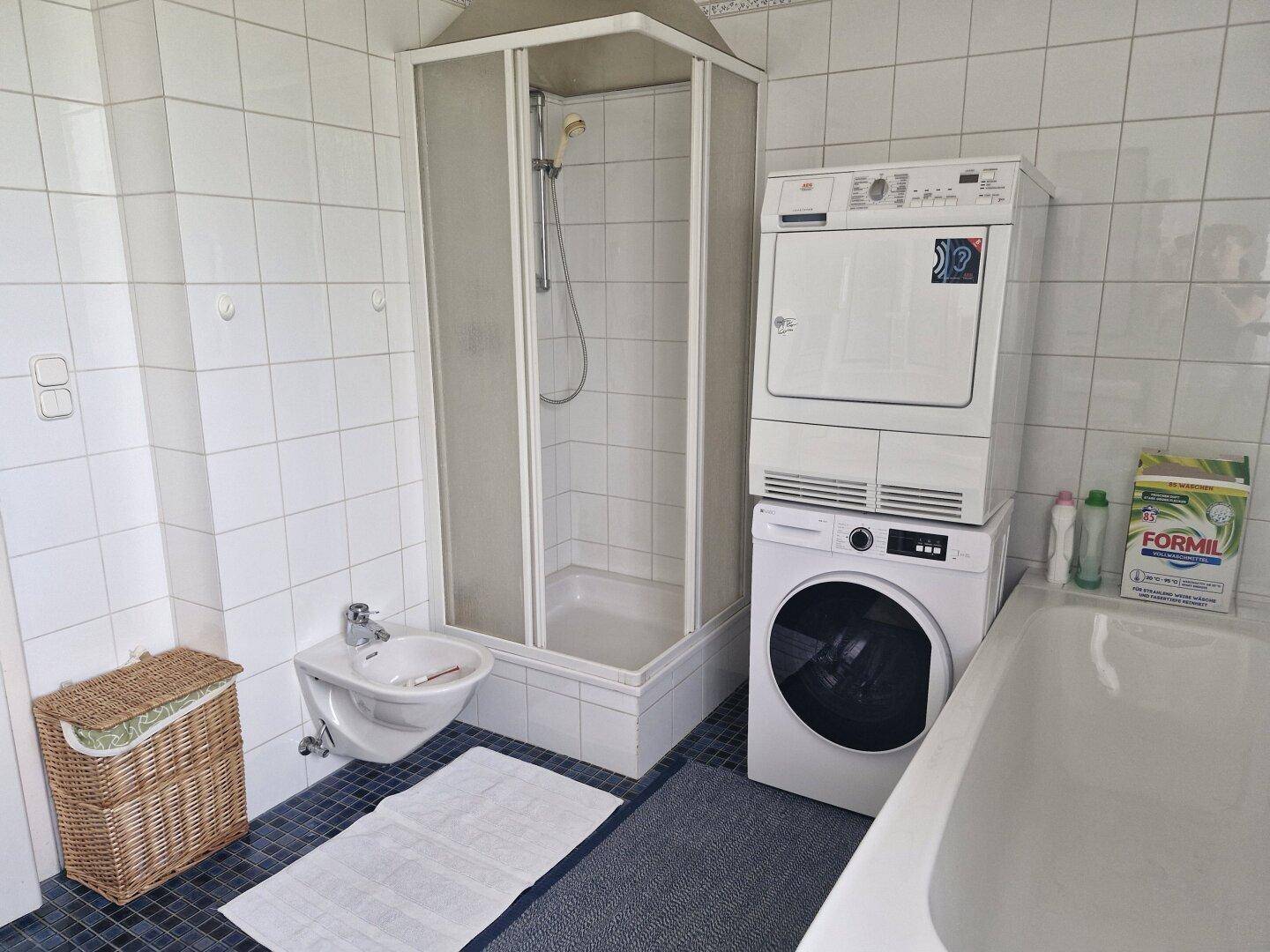 Badezimmer EG