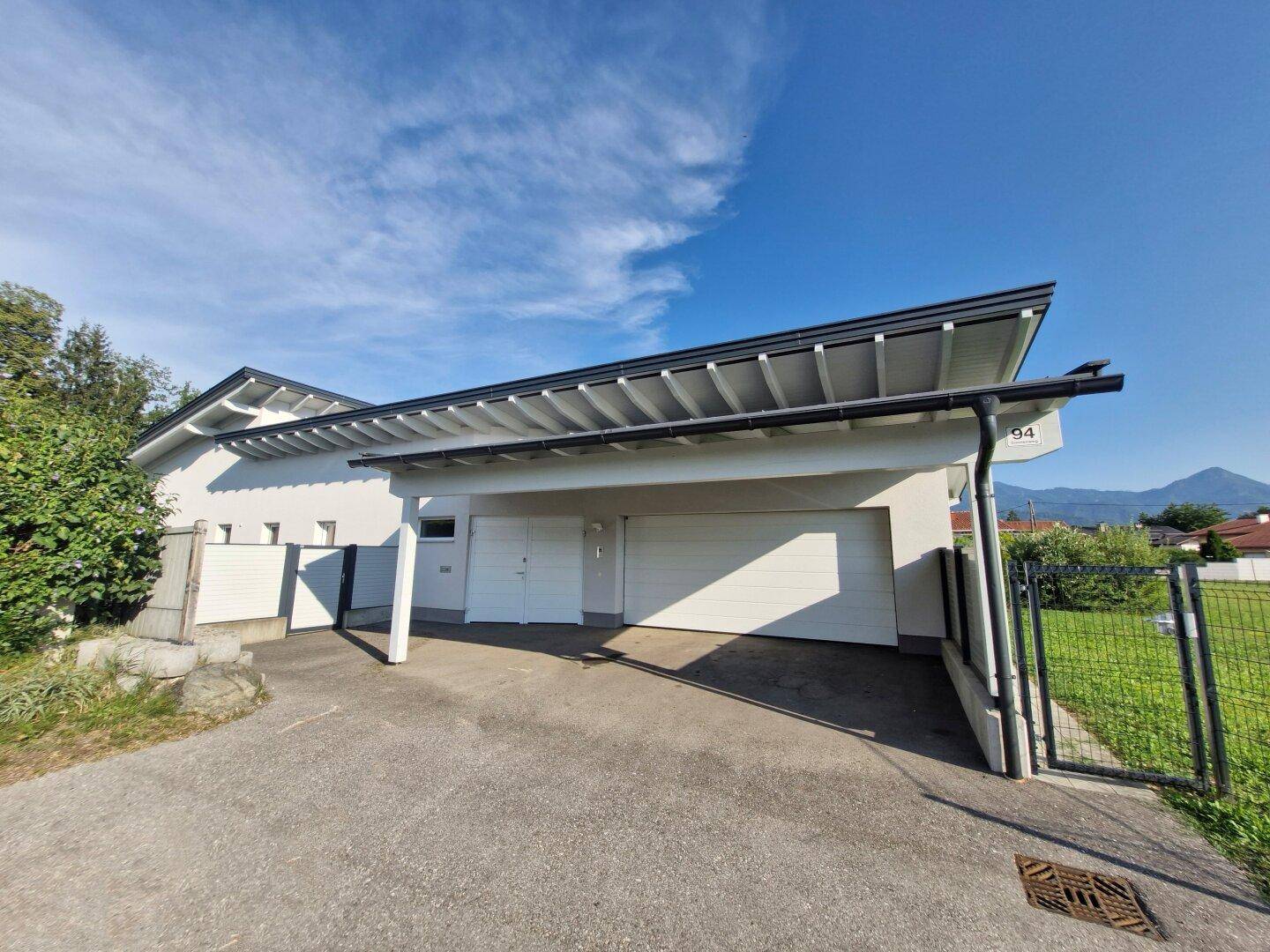 Garage Außenansicht