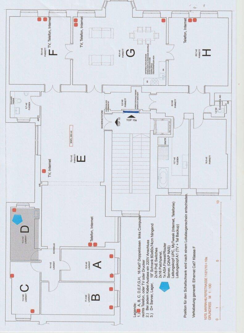 Detaillierter Grundriss der Wohnung mit Raumaufteilung und technischen Anschlüssen.