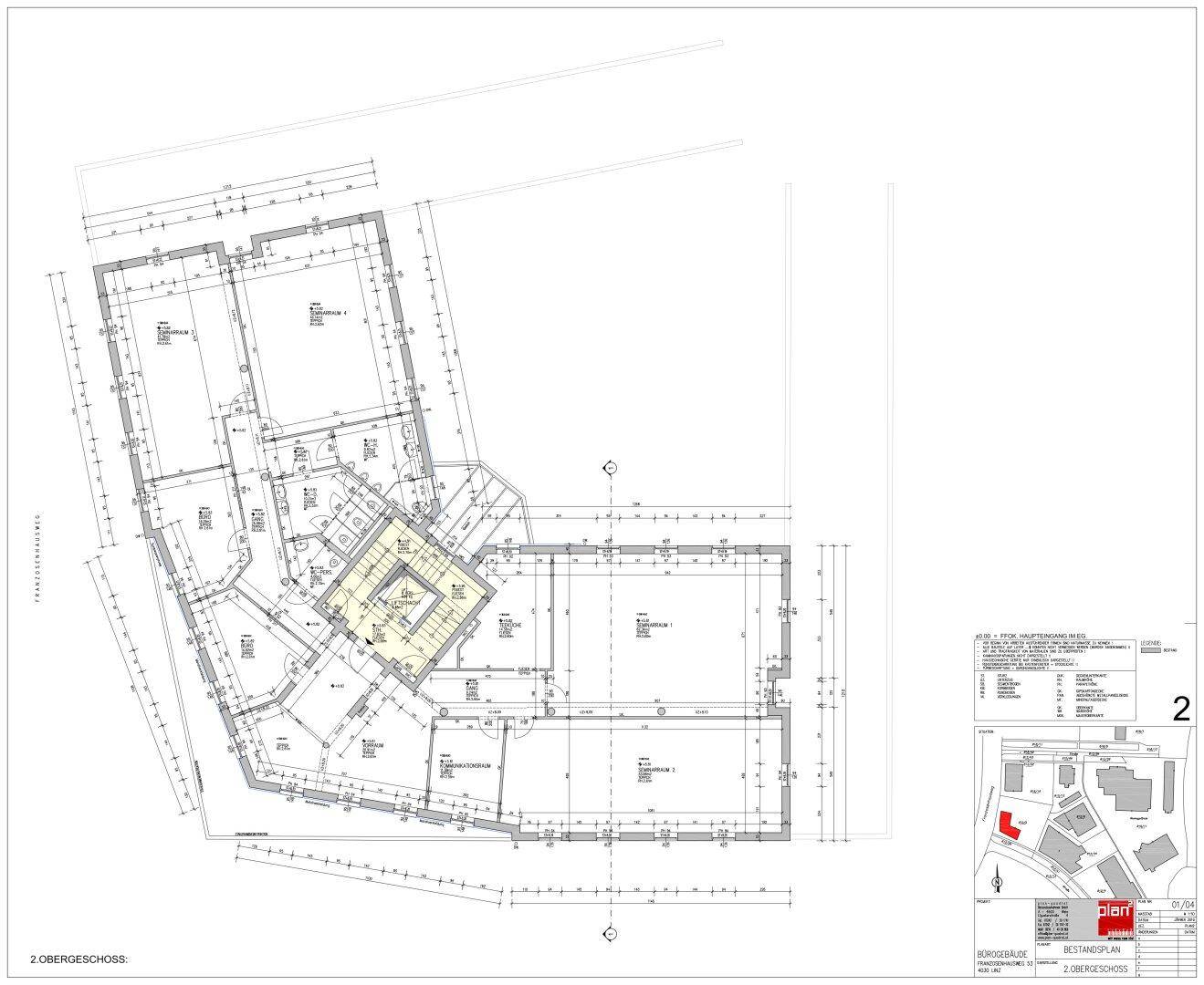 Grundriss des zweiten Obergeschosses mit mehreren Büroeinheiten und zentralem Treppenhaus.