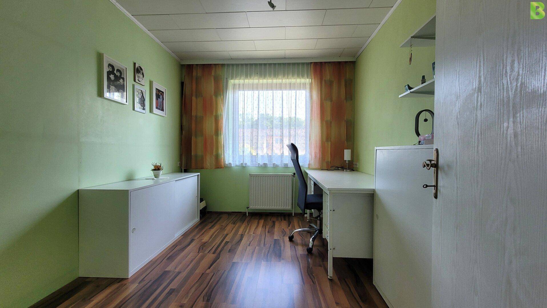 Schlafzimmer, Gästezimmer, Home-Office Erdgeschoß