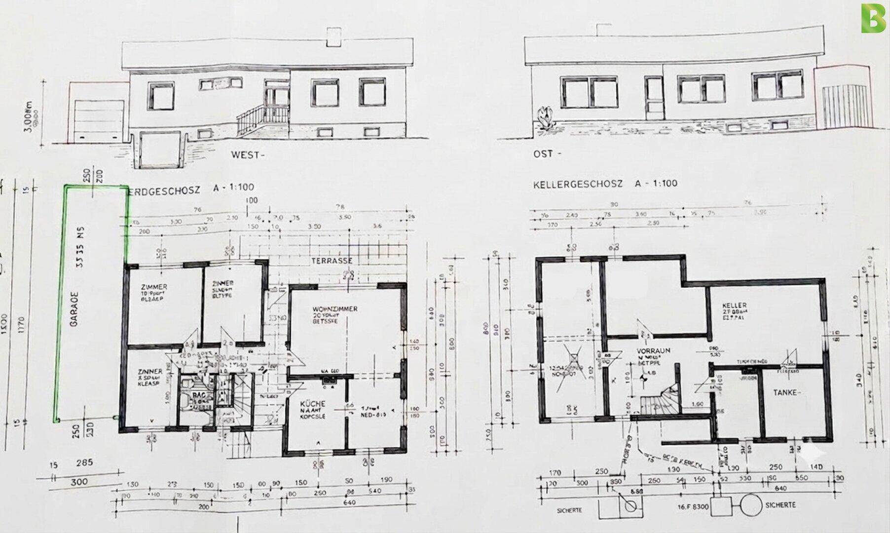 Architektonische Zeichnung des Hauses mit Grundrissen von Erd- und Kellergeschoss.