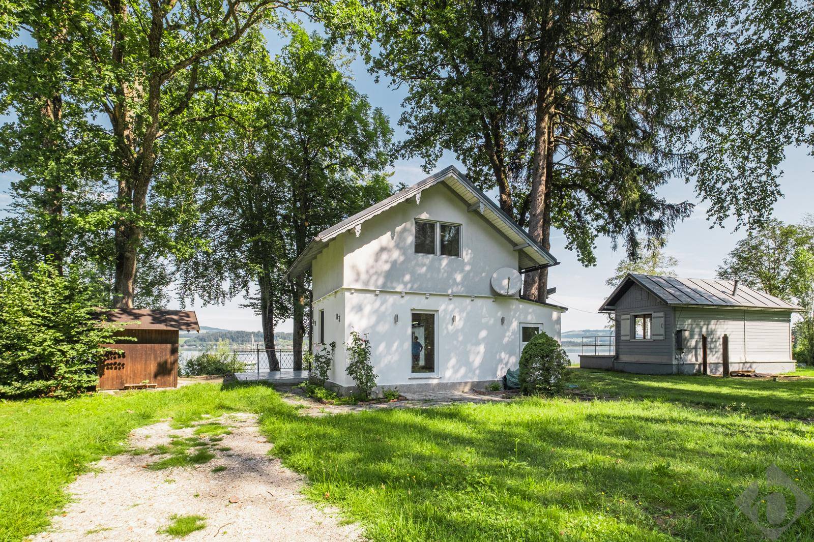 Rarität: Ihr Feriendomizil am Wallersee - mit Bootsgarage und direktem Seezugang - Ansicht 6