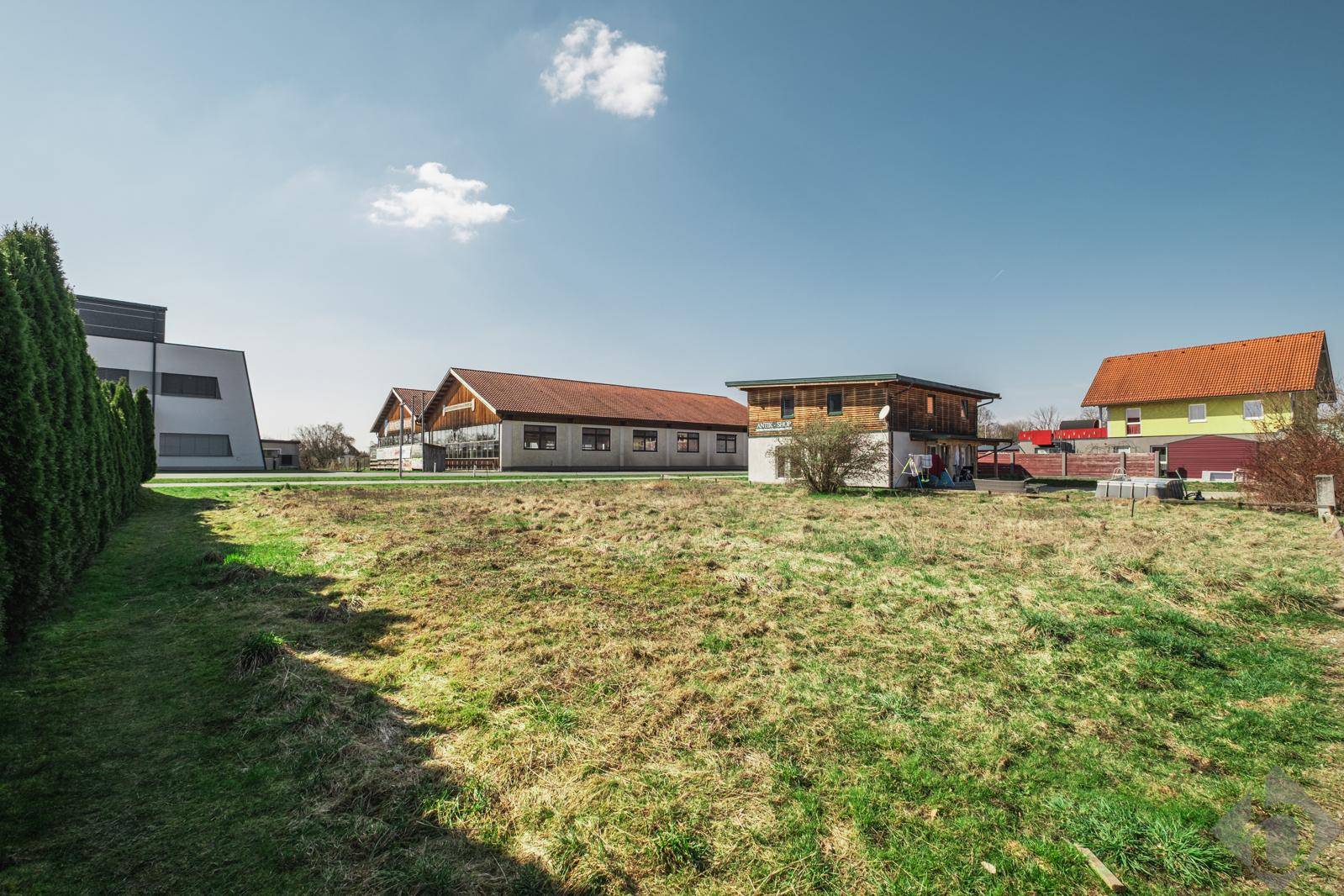 Sonniges Baulandgrundstück in Riedersbach - Ansicht 3