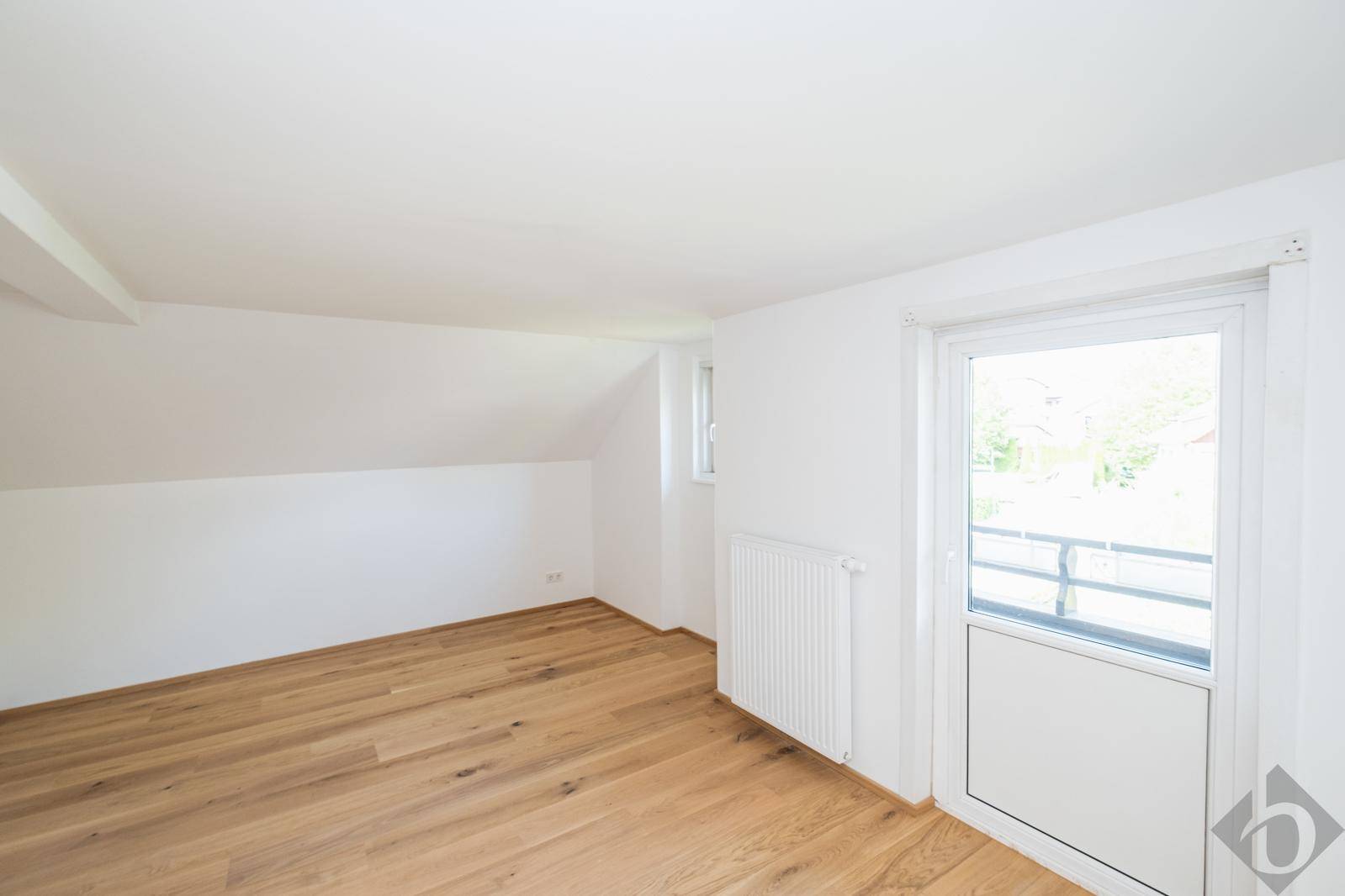 Schlafzimmer 2 mit Balkonzugang