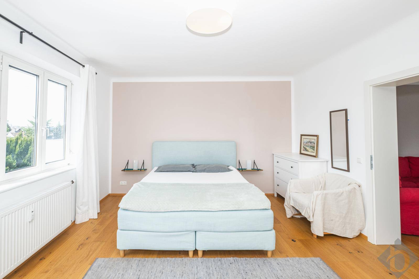 Schlafzimmer 1