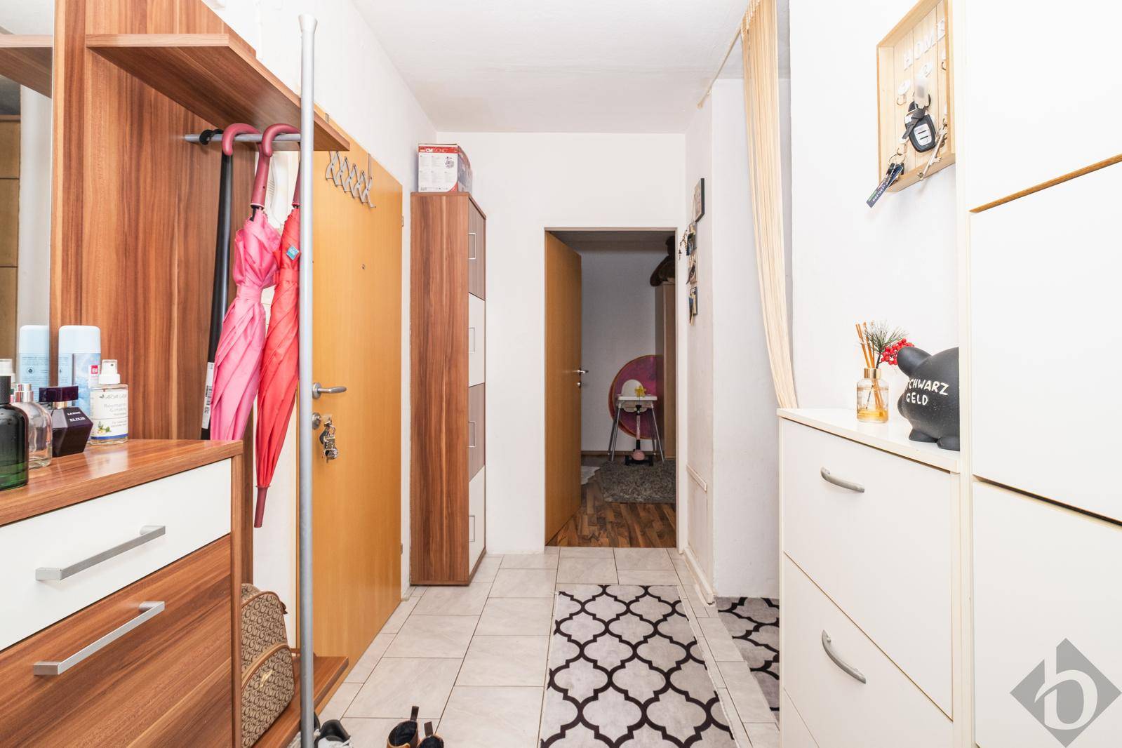 Eingangsbereich mit Zugang zum Schlafzimmer