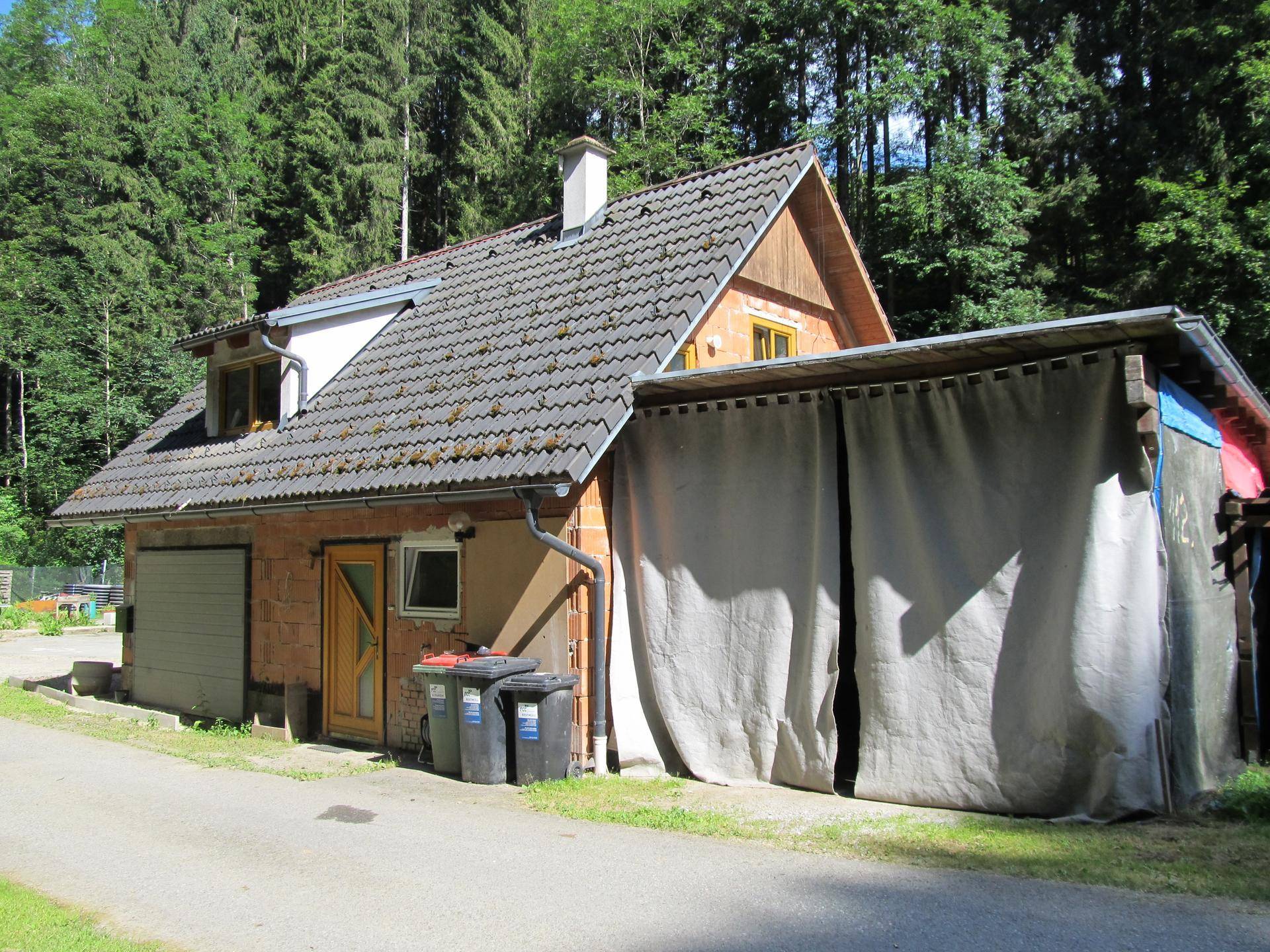 RESERVIERT! WOHNHAUS, WIRTSCHAFTSGEBÄUDE UND ROHBAU IN IDYLLISCHER LAGE - Ansicht 4