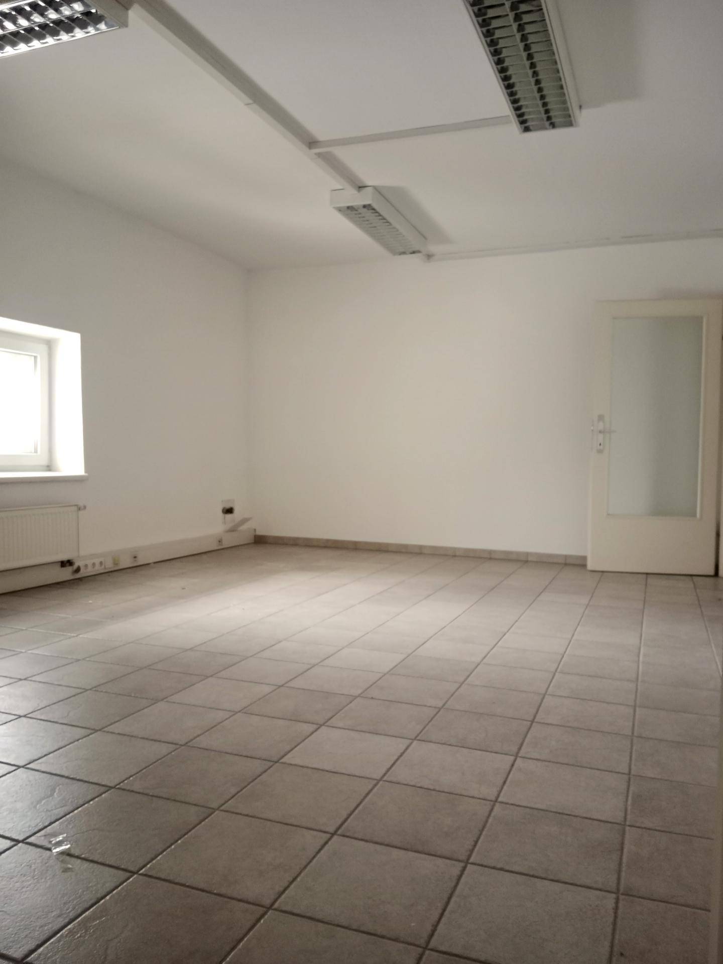 Provisionsfrei - Büro / Ordination / Praxis mit ausgezeichneter Raumaufteilung – pohled 4