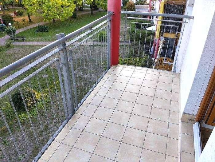 sonniger und ruhiger Süd-Balkon 4,7m²