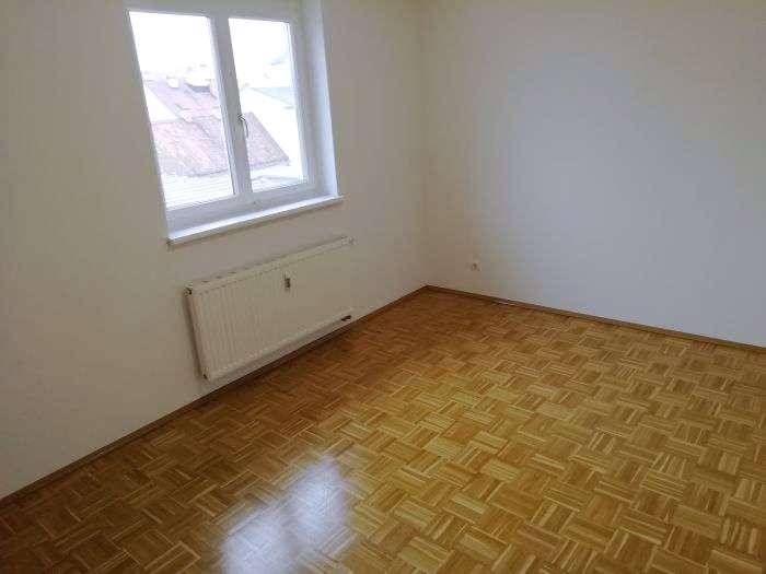 ruhiges und sonniges Schlafzimmer 1 - Innenhof (getr. begehbar)