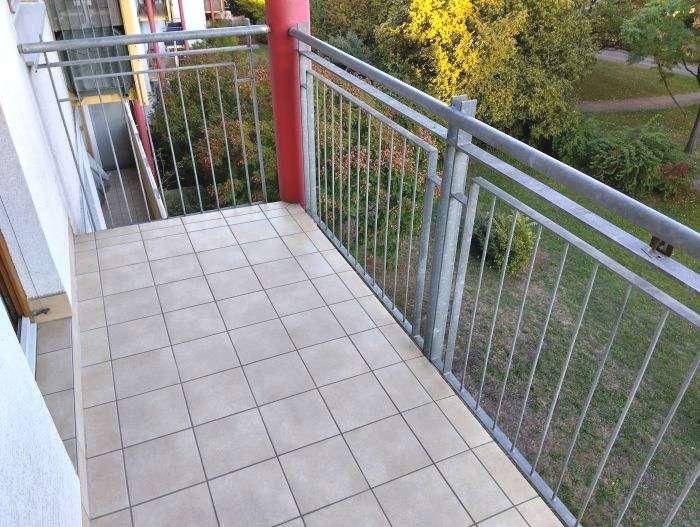 sonniger und ruhiger Süd-Balkon 4,7m²