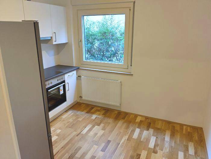 Erstbezug: Sanierter 2 ZIMMER-NEUBAU + extra Küche neu möbliert + neue Sanitäranlagen (Bad + WC)! - Ansicht 2