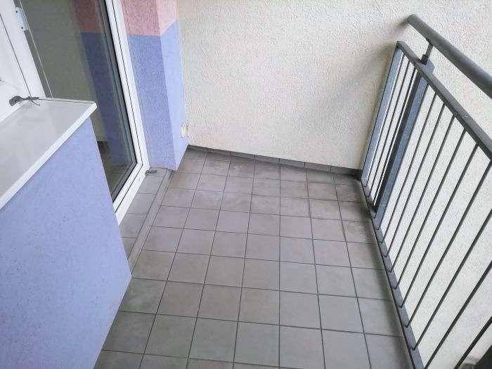 Süd-Balkon 4m² - Innenhof
