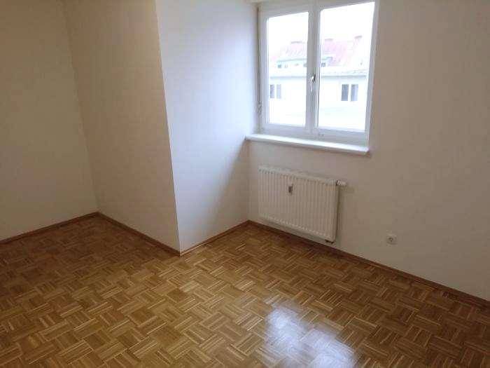 ruhiges und sonniges Schlafzimmer 2 - Innenhof (getr. begehbar)