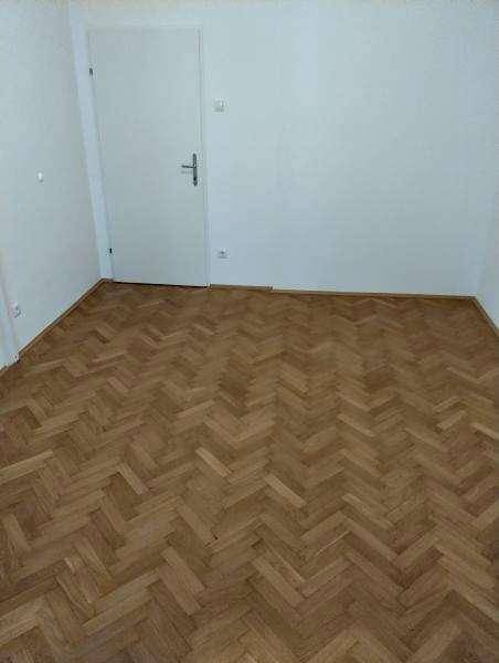 helles Schlafzimmer (getr. begehbar)