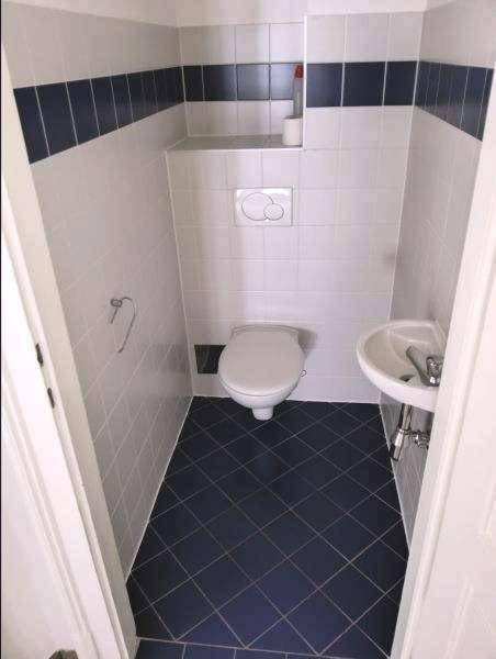 extra WC mit Waschbecken