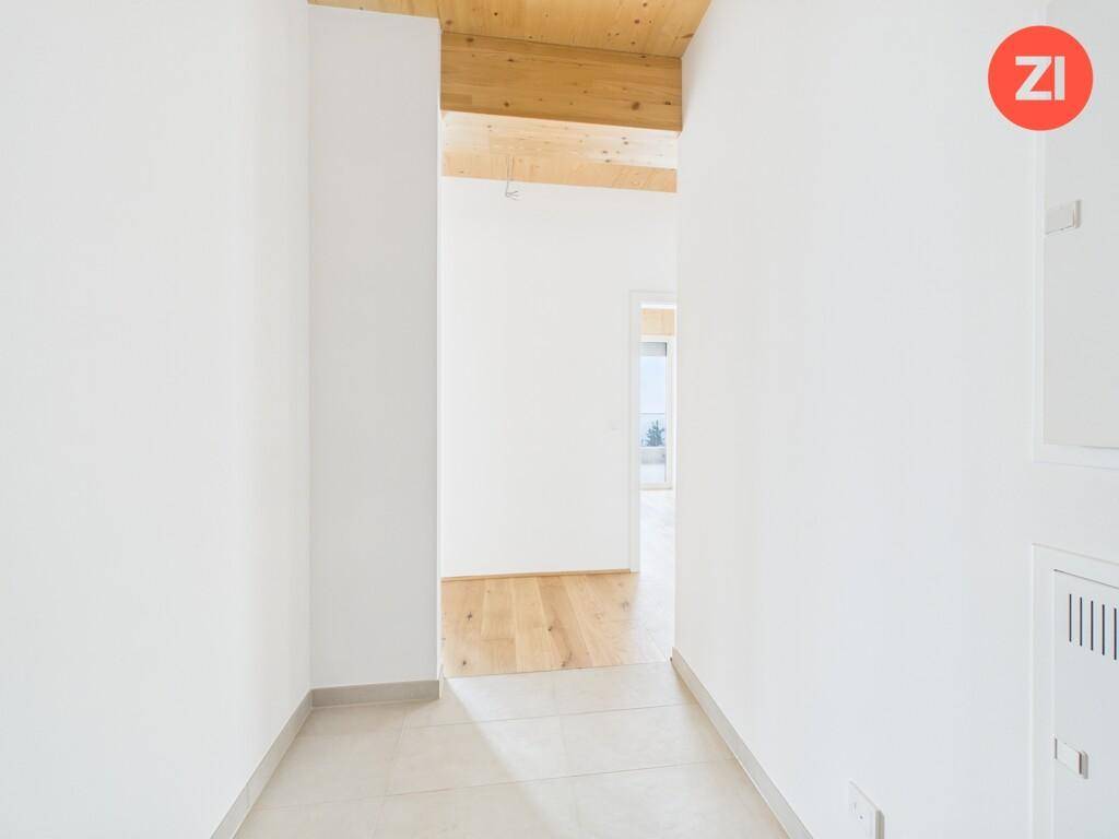 *Über der Nebelgrenze* 4- Zimmer Dachgeschosswohnung mit Terrasse - Ansicht 3