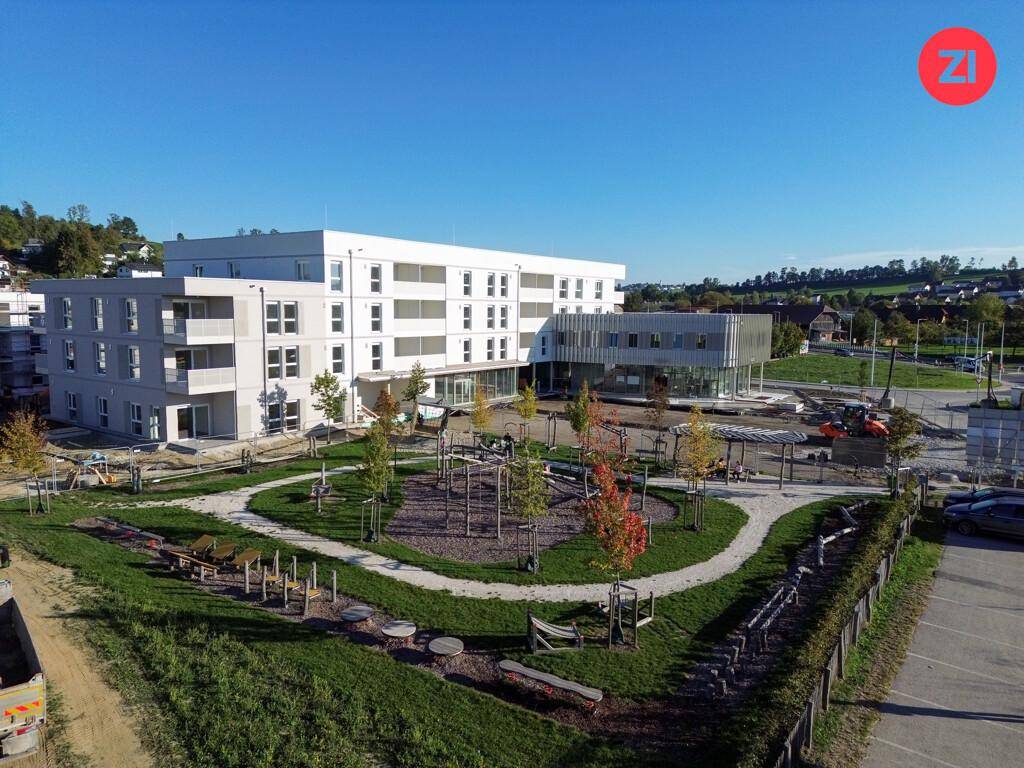 Post kummerċjali, 153 m²