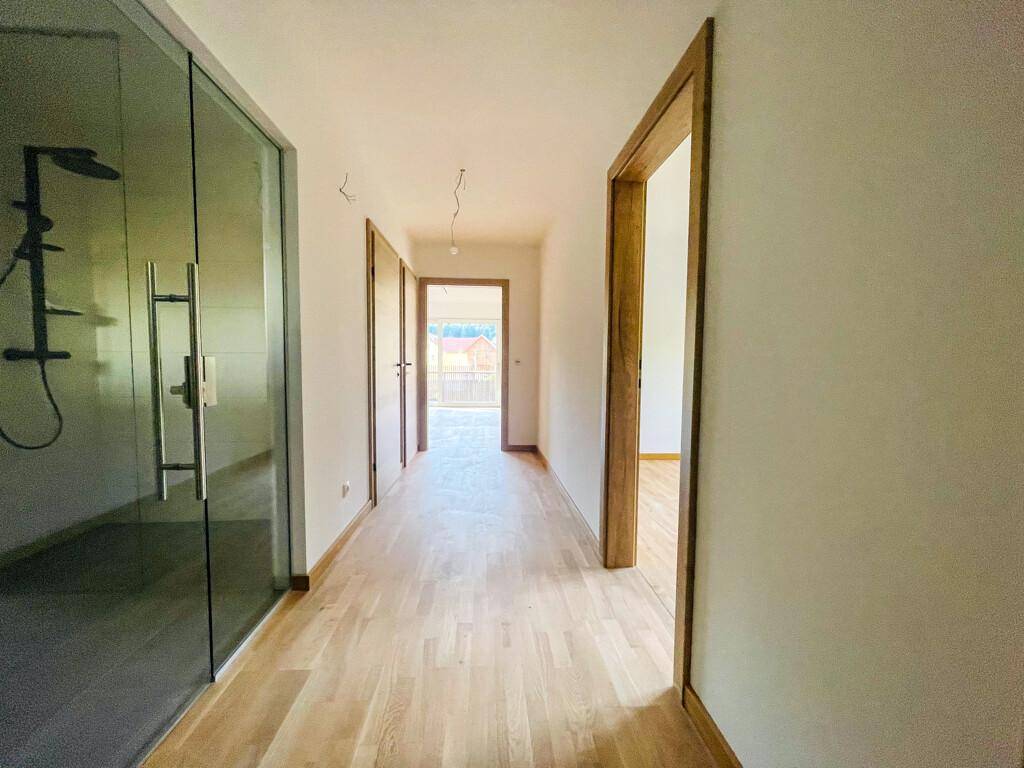 Exklusive, barrierefreie Terrassenwohnung mit Dachgarten und einzigartigem Ausblick im Almtal – pohled 4