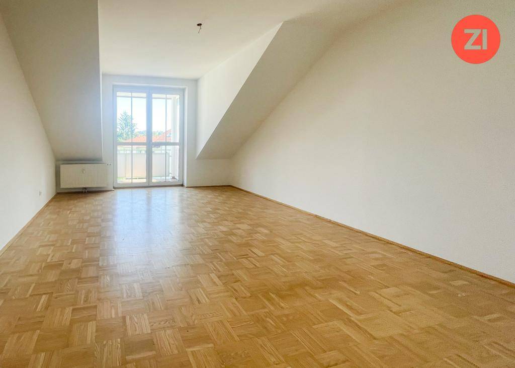 Wohnzimmer + Loggia