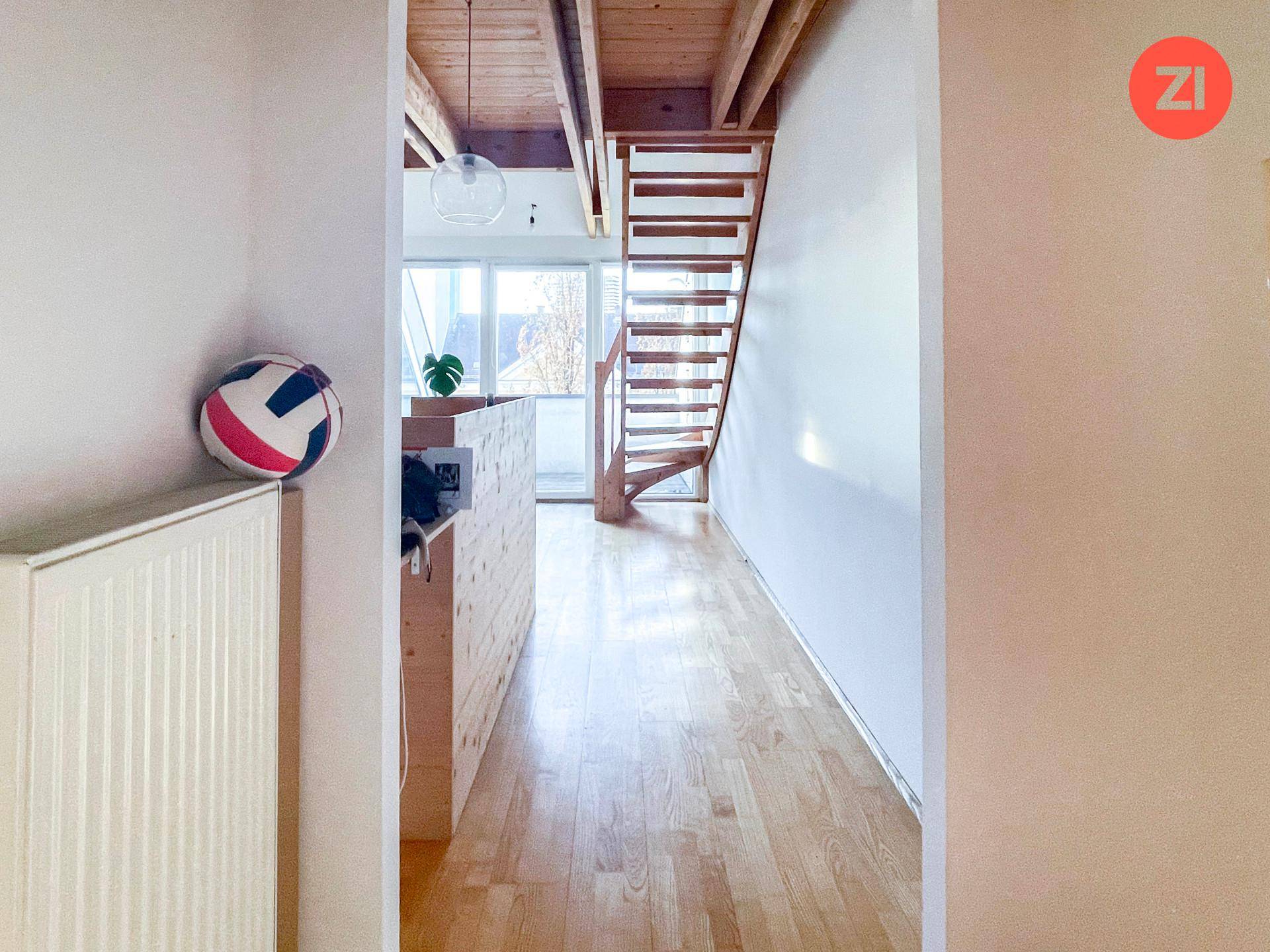 Schöne Dachgeschoss 3- Zimmer Wohnung in Urfahr – pohled 6