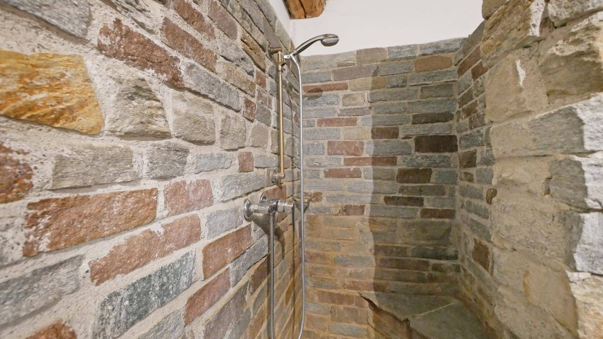 Dusche