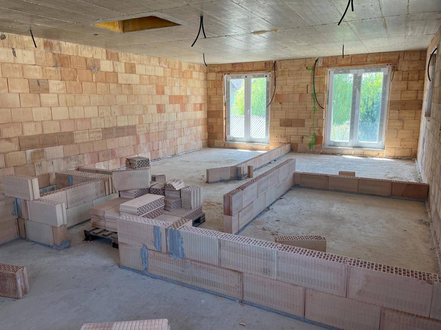 EIGENHEIM STATT MIETE UNTER 200K! Attraktive Rohbau – Doppelhaushälften mit Garage und sonnigem Garten zum Selbstausbau in ruhiger Siedlungslage in Bruckmühl (H6/1, H6/2) - Widok 6