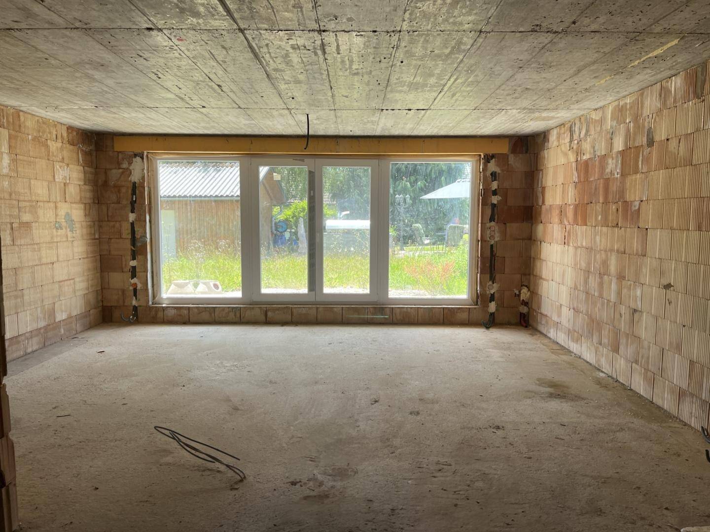 EIGENHEIM STATT MIETE UNTER 200K! Attraktive Rohbau – Doppelhaushälften mit Garage und sonnigem Garten zum Selbstausbau in ruhiger Siedlungslage in Bruckmühl (H6/1, H6/2) - Widok 4