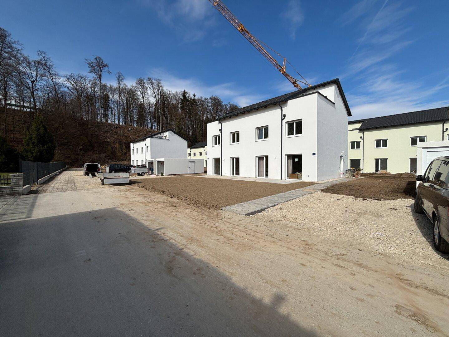Leistbare Neubau Doppelhäuser 128 m², Kauf ab nur € 1.505,- /Monat, hohe Förderung fix 1,5%/10 J., Galerie, Dachterrasse, Eigengarten, Einzelgarage - Widok 2