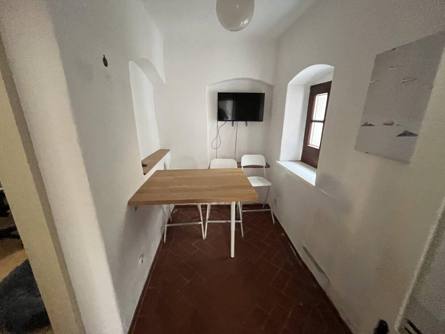 Altstadtjuwel saniert mit historischem Charme und modernem Wohnkomfort mit großzügiger Innenhof Dachterrasse Zentrum Pfarrgasse in Enns - Więcej