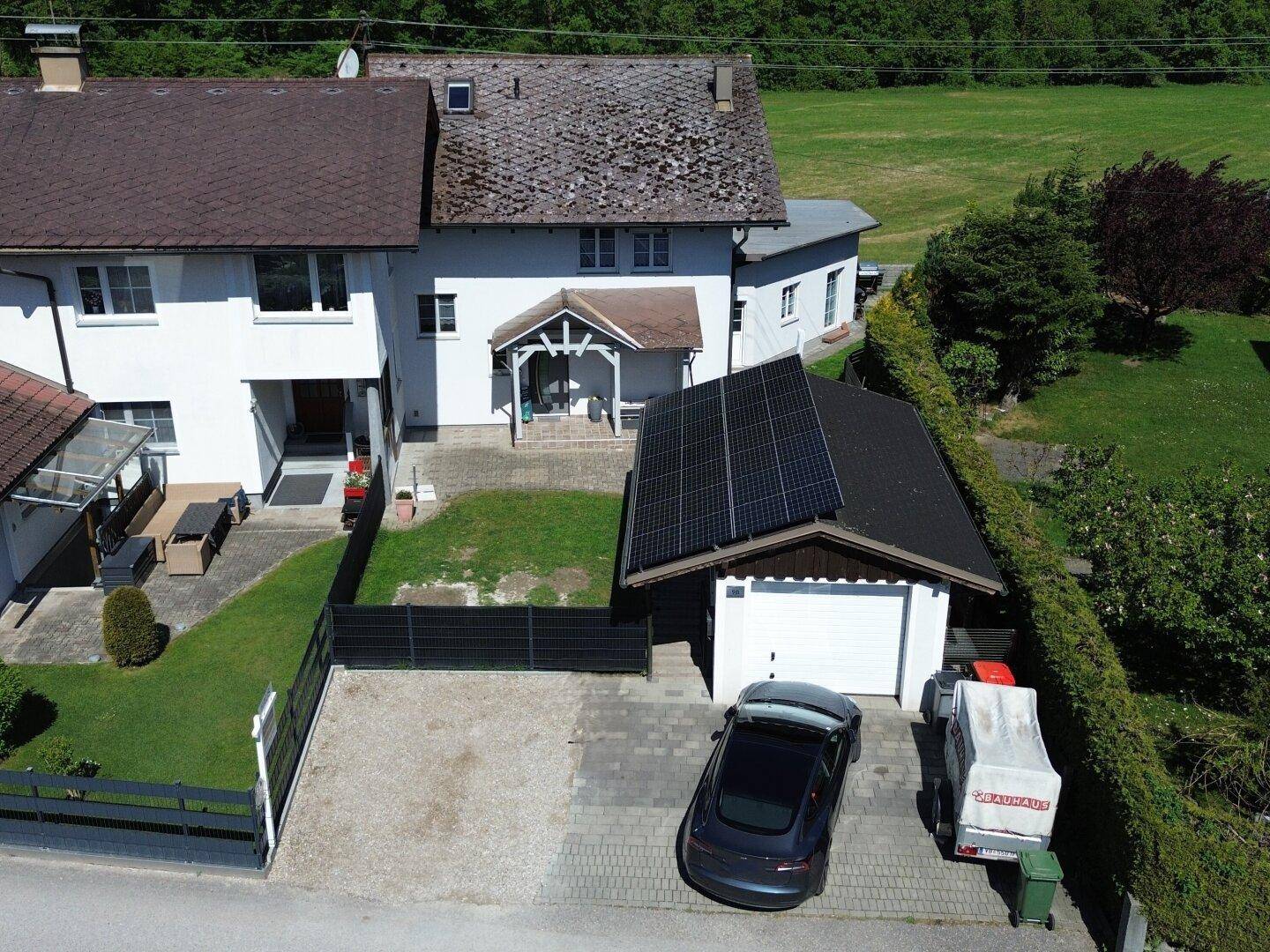 Exklusive Gartenwohnung mit Hauscharakter 175 m² WNFL auf zwei Ebenen, PV-Anlage großzügiger Außenfläche &amp; Garage in Wankham / Regau - Ansicht 2