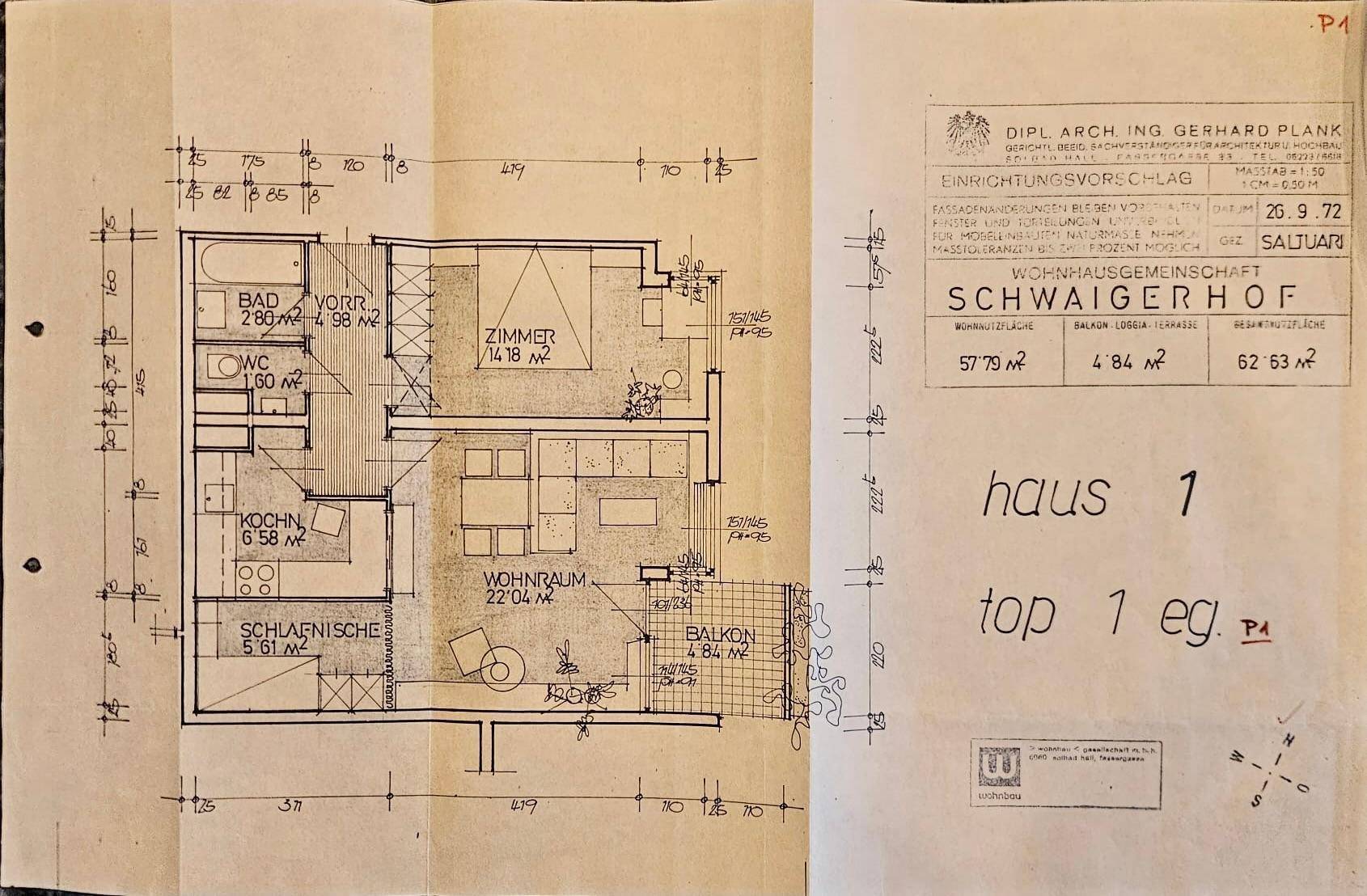 Historischer Grundriss einer Wohnung mit Wohnraum, Schlafzimmer und Balkon.