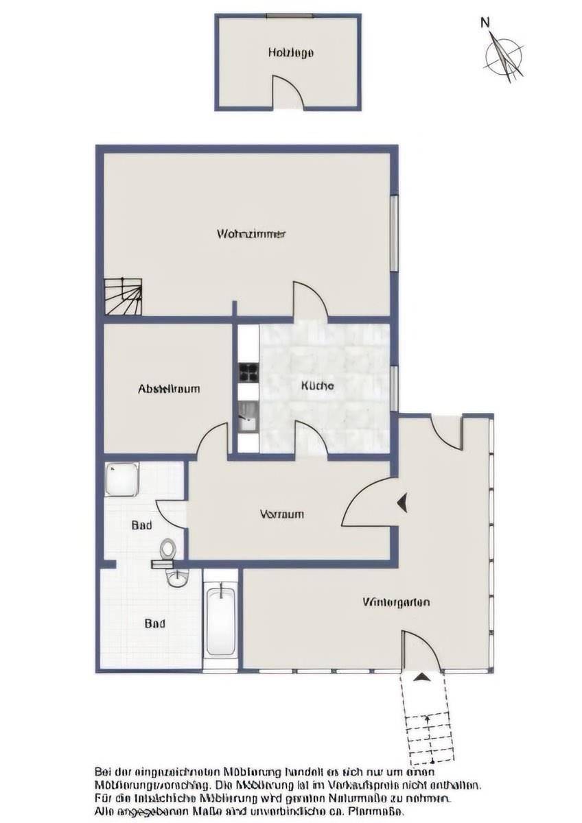 Grundriss des Erdgeschosses mit Wohnzimmer, Küche, Bädern und Wintergarten.