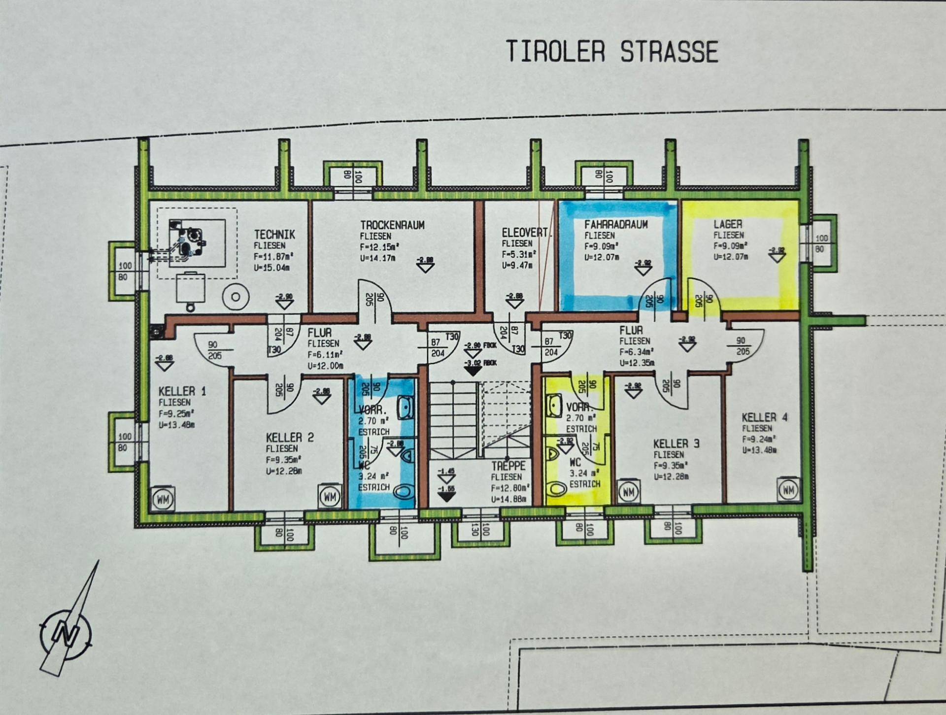 Grundriss des Kellergeschosses mit mehreren Kellerräumen, Technikraum und Fahrradraum.