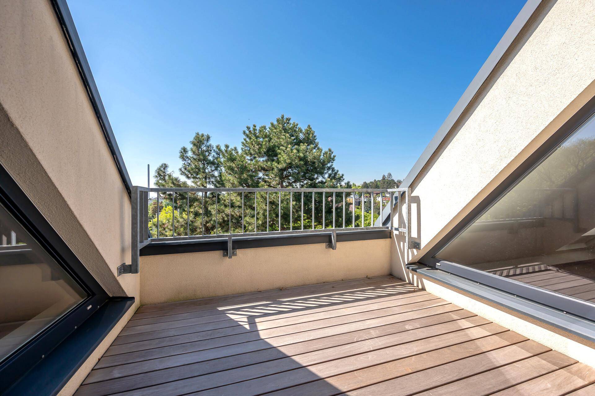 südseitige Terrasse