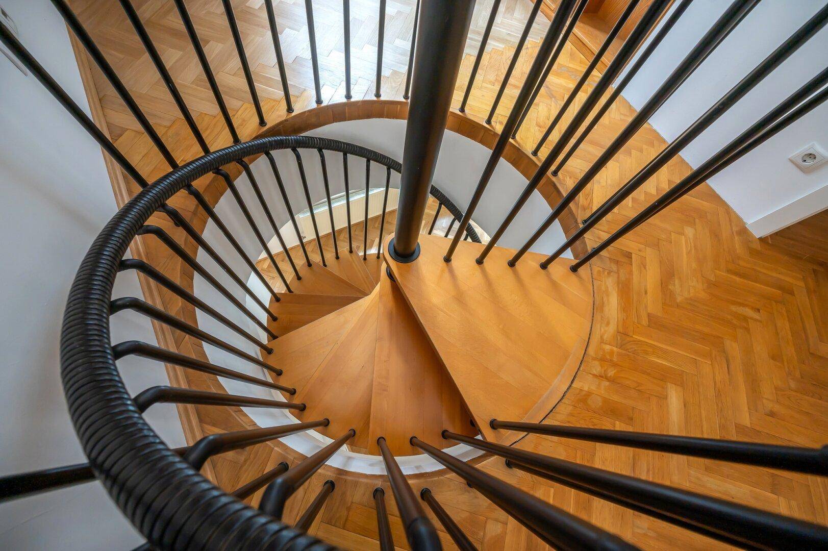 Treppe zum Dachgeschoss vom Wohnzimmer