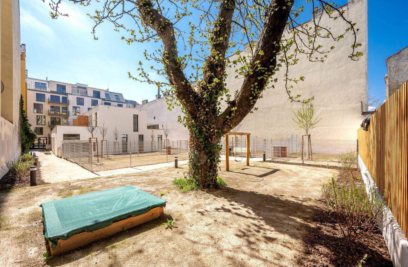 Kinderspielplatz + opt. ankaufbare Gartenparzellen