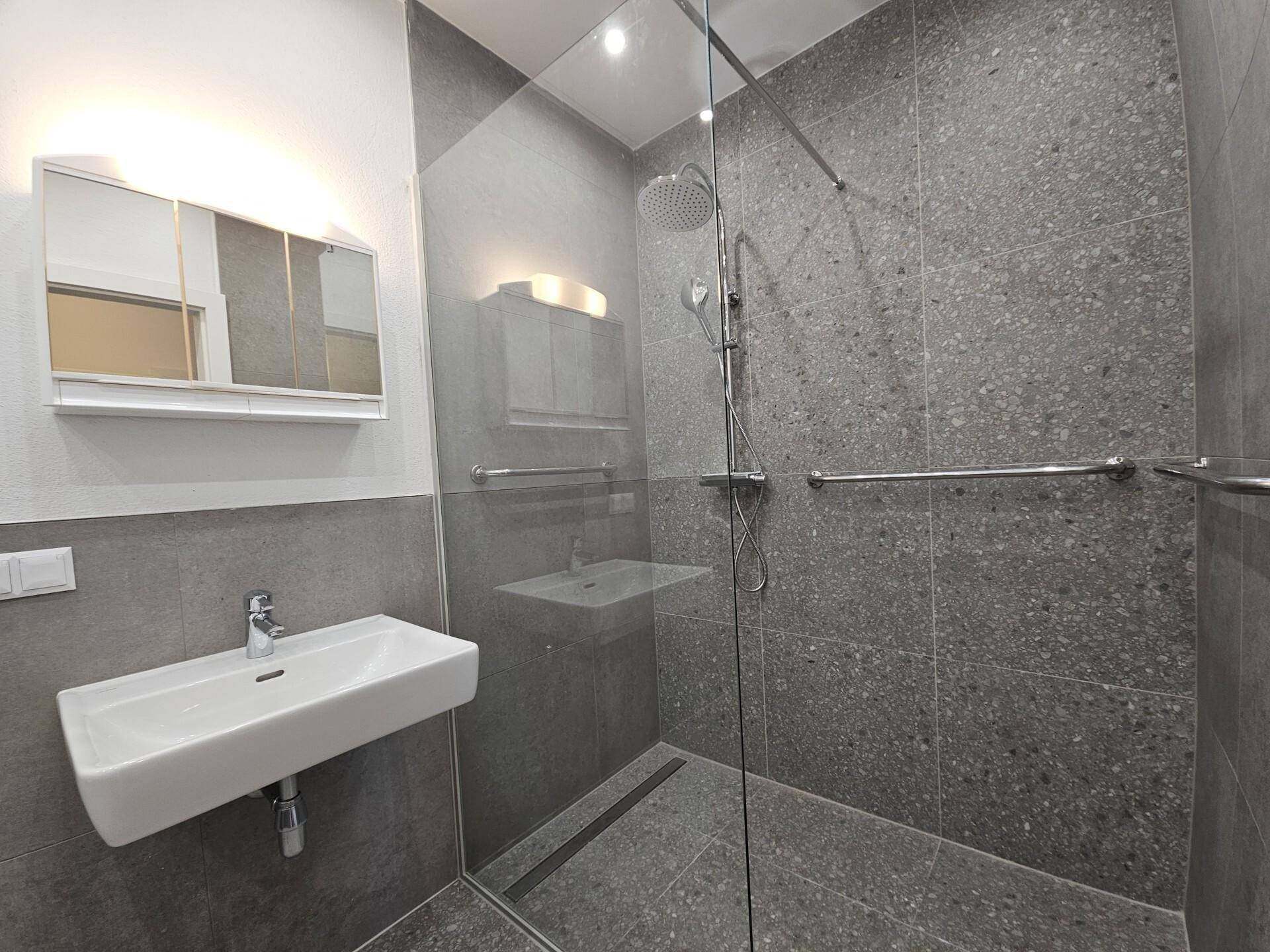 Bad mit Dusche