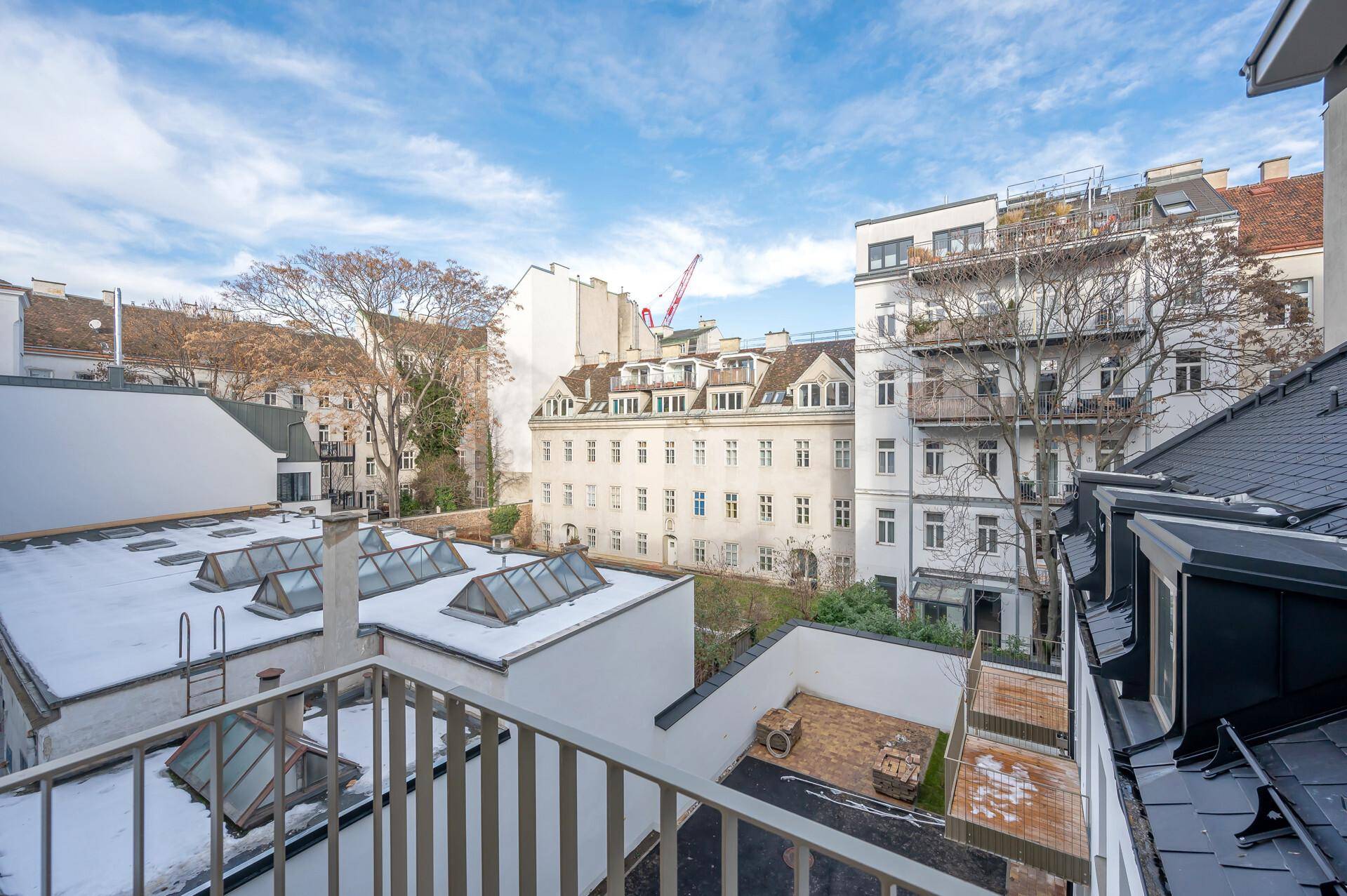 Balkon mit Innenhofweitblick