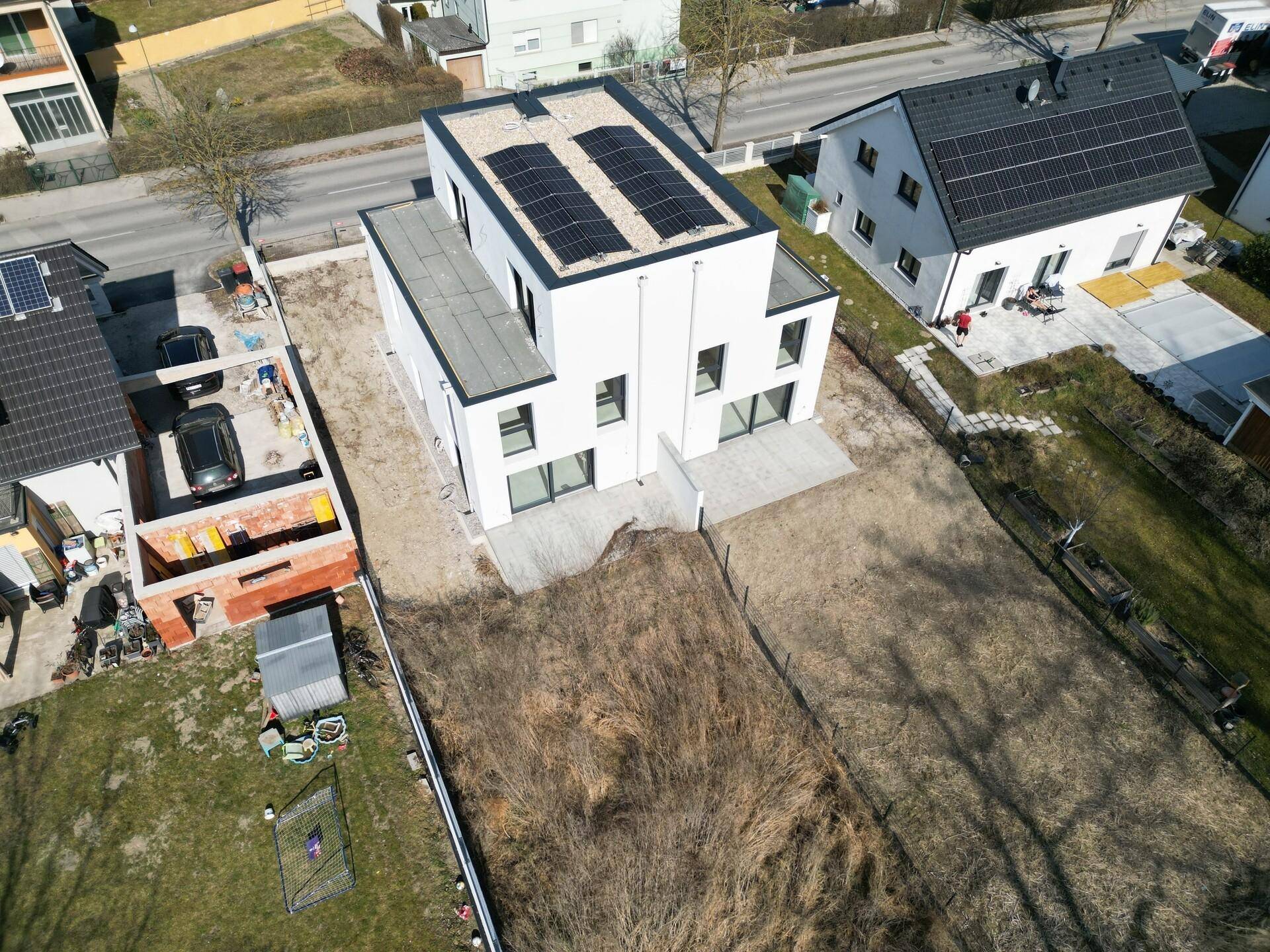 Doppelhaushälfte mit großem Garten