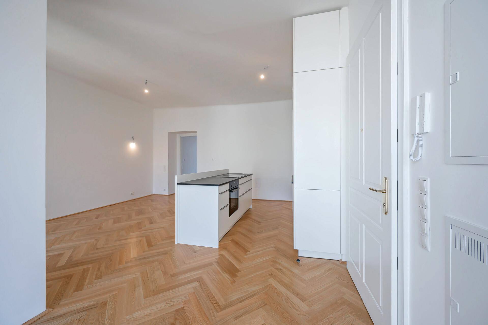 Zimmer und Küche