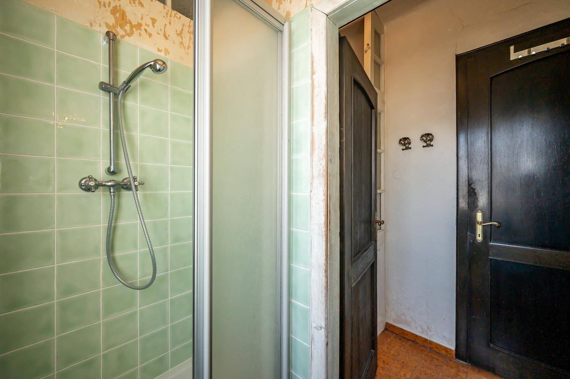 Bad mit Dusche