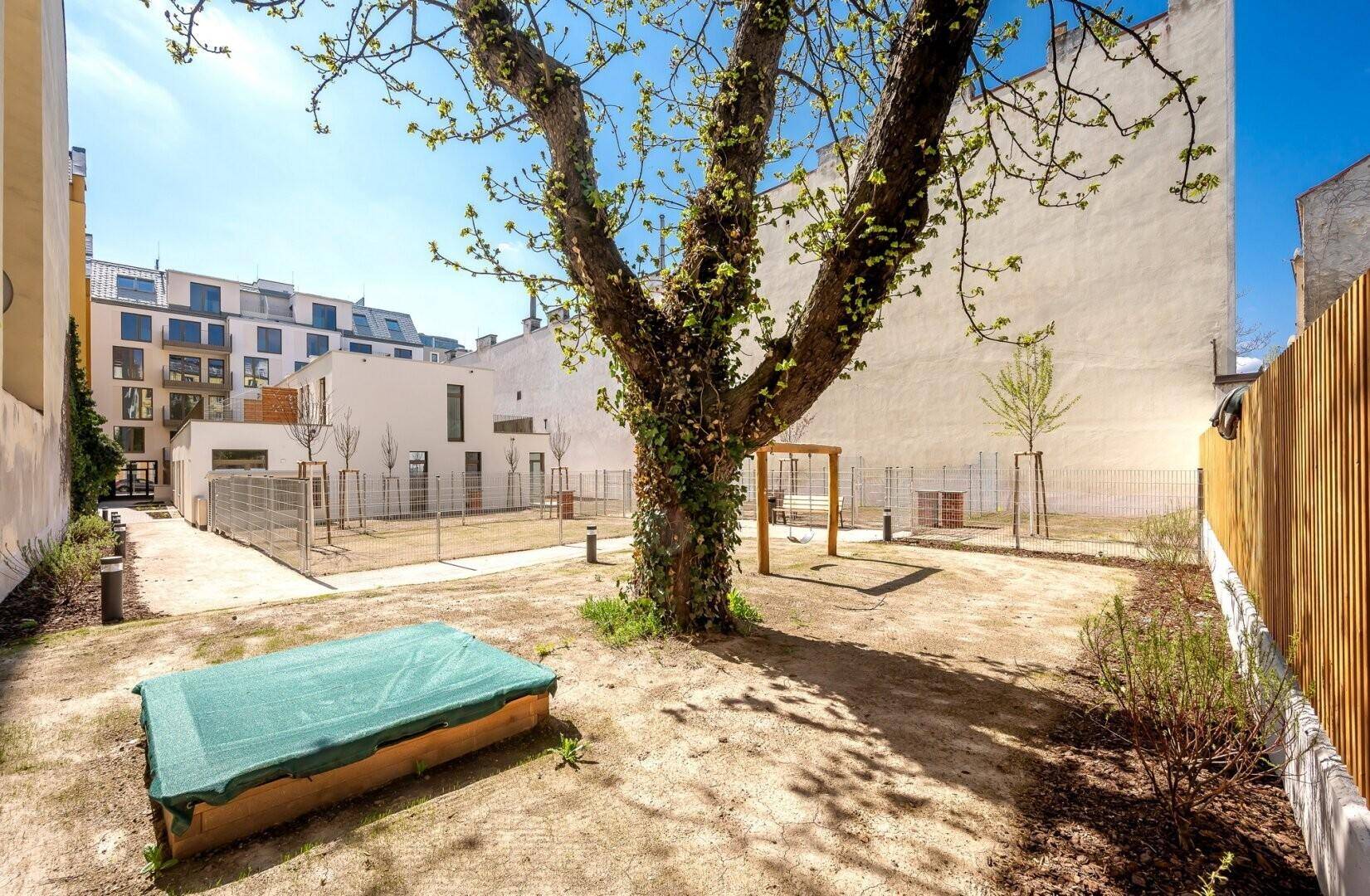 Kinderspielplatz + opt. ankaufbare Gartenparzellen