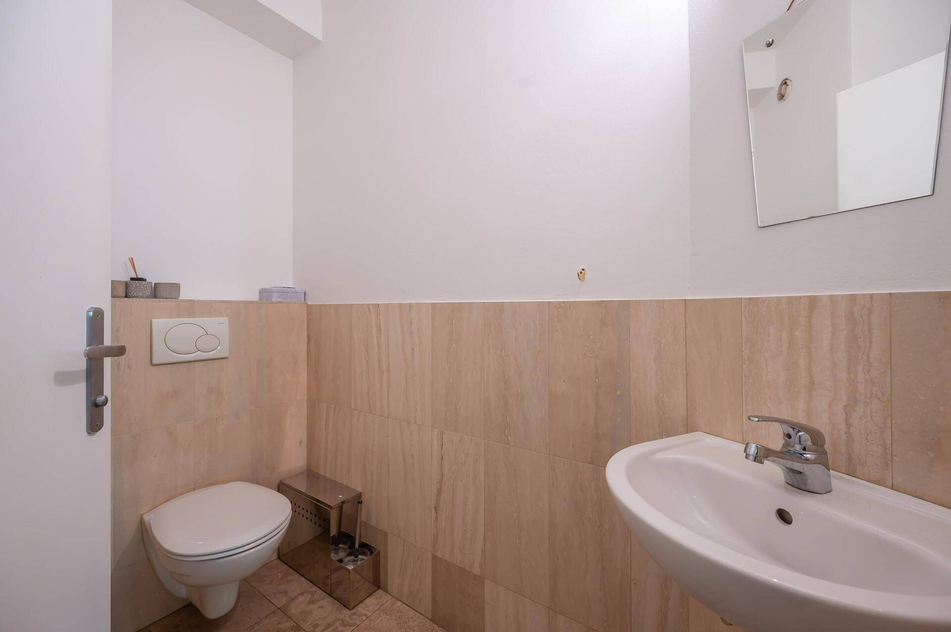 WC 2