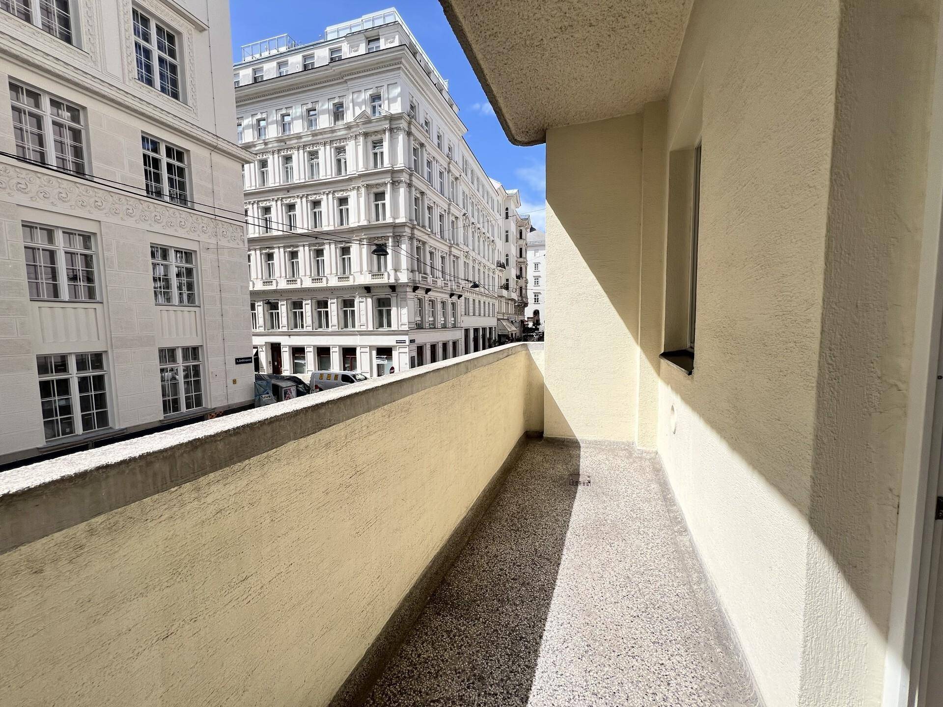 südseitiger Balkon
