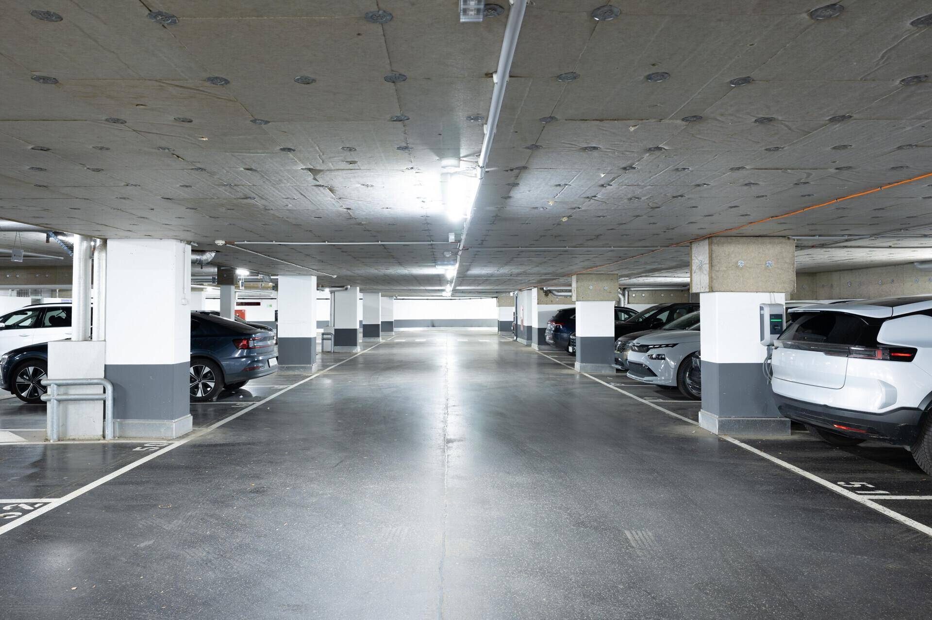 Tiefgaragenstellplätze