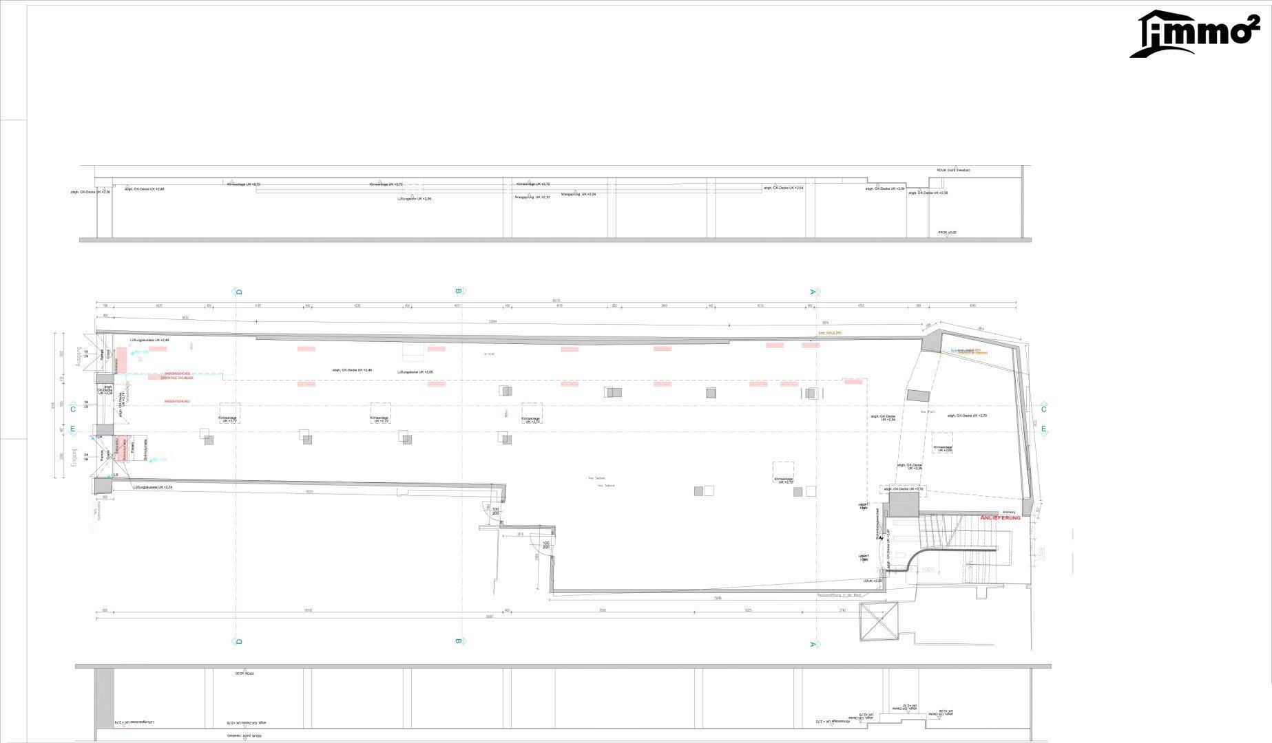 Technischer Grundrissplan mit detaillierten Ansichten der Gebäudestruktur und Installationen.
