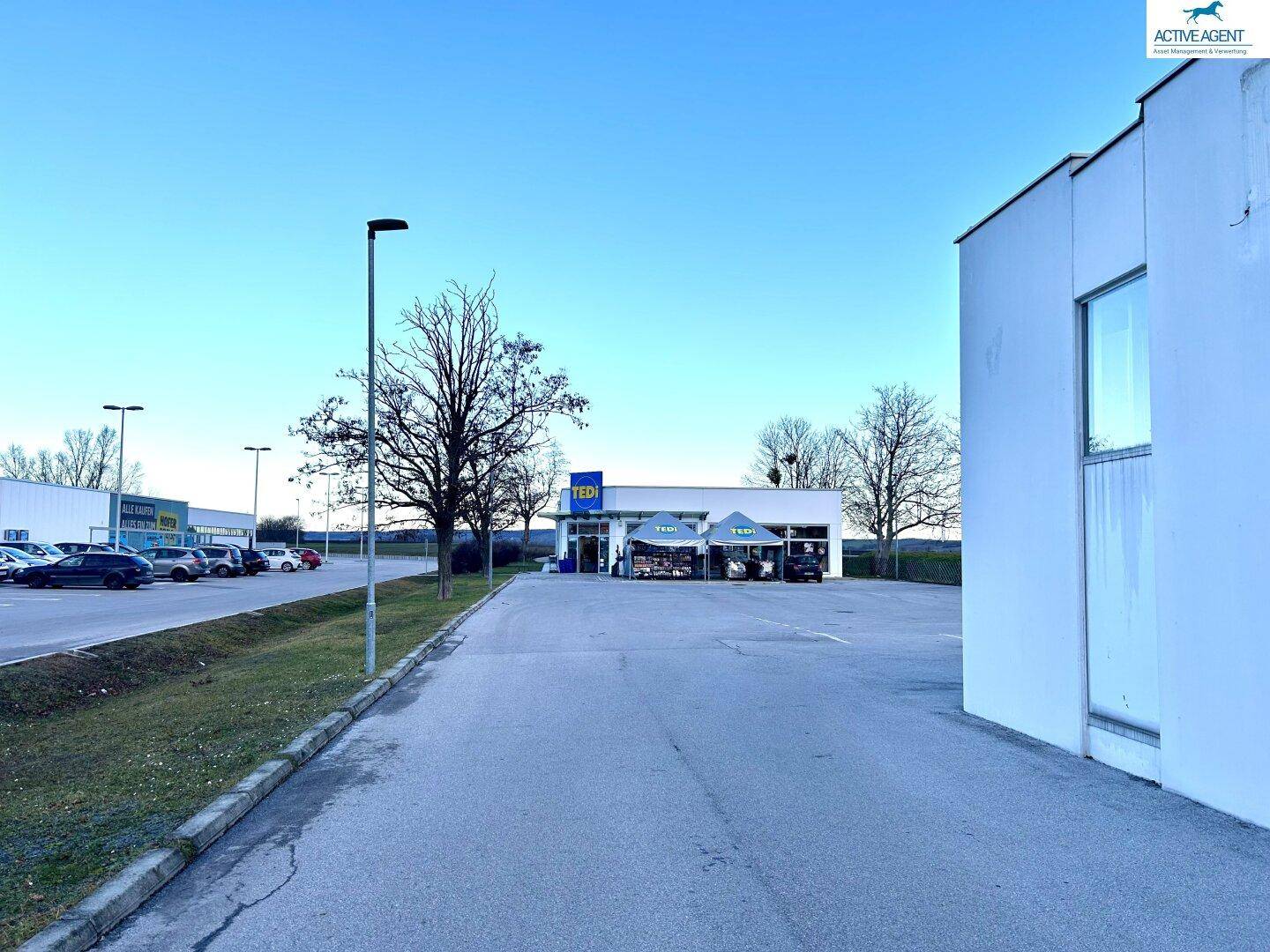 Geschäftsflächen Gewerbe 673 m² + 457 m² in bester Lage in Bruck an der Leitha zu vermieten/zu verkaufen - Ansicht 5